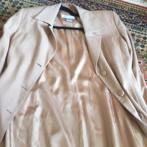 Inside of coat 16 inches shoulder to shoulder